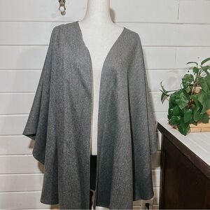 Vintage Pendleton Country Clothes 100% Virgin Wool Gray Poncho | Sweater